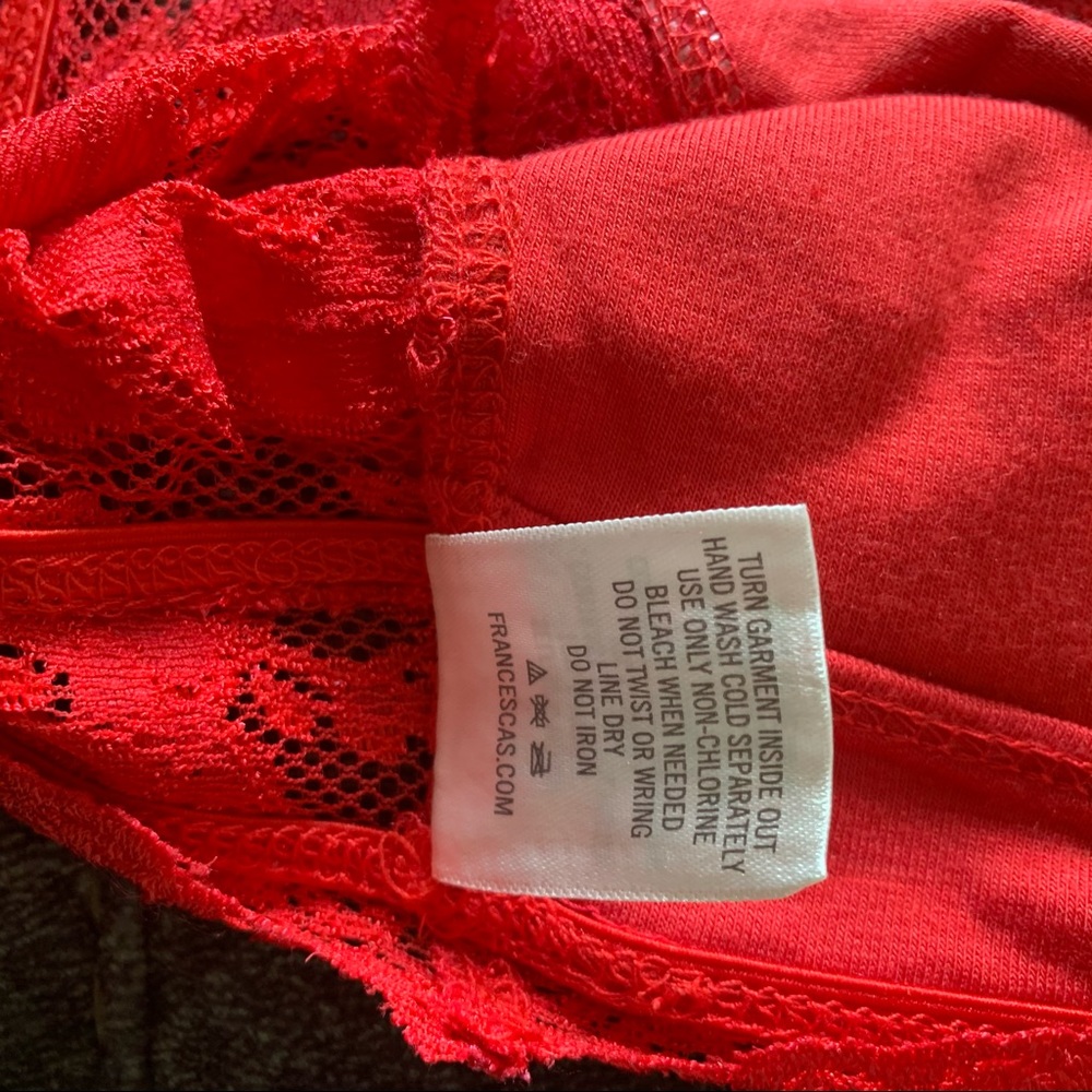 Red V Cut Lace Bralette - Picture 6 of 6